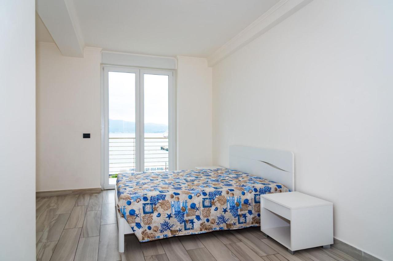 Appartamento Fronte Mare Portoferraio Exterior photo